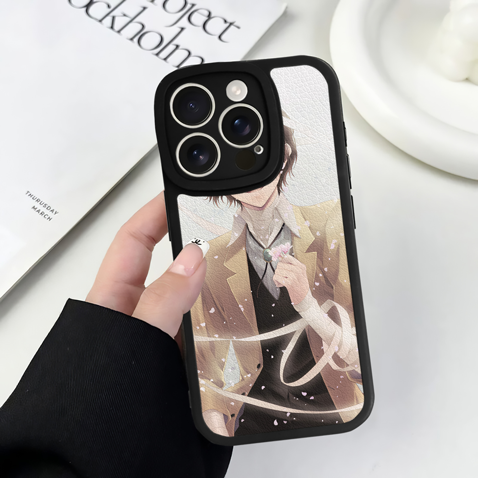 （画像用） 文豪ストレイドッグス Bungo Stray Dogs 【iPhone 16シリーズ対応】シリコンスマホケース（レザー調） 材質：シリコン